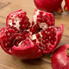 Jak się kroi granat - szybki i łatwy sposób na przygotowanie granata