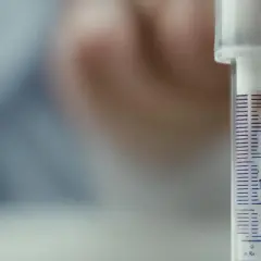 Jak łatwo przeliczyć 10mg na ml? Poznaj prosty sposób konwersji