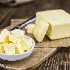 Ile to 75g masła? Przelicznik i zamienniki w kuchni
