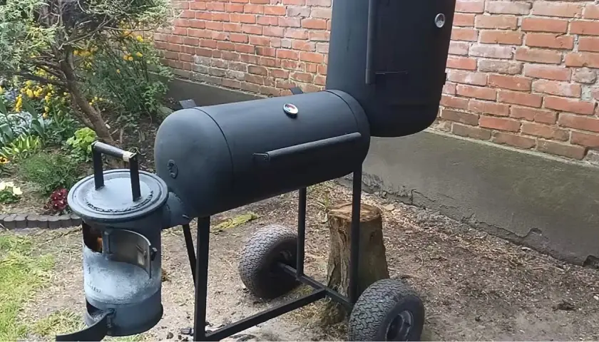 Grill z wędzarnią DIY: Jak zbudować krok po kroku?