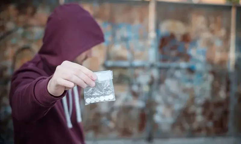 Ile działek z 1 grama amfetaminy? Poznaj fakty i zagrożenia