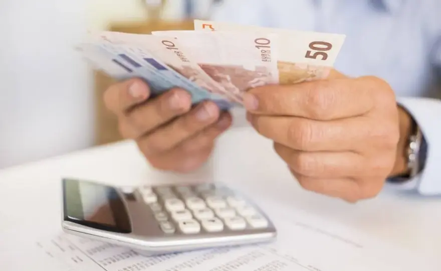 2100 euro brutto na netto w Niemczech: Dokładne przeliczenie