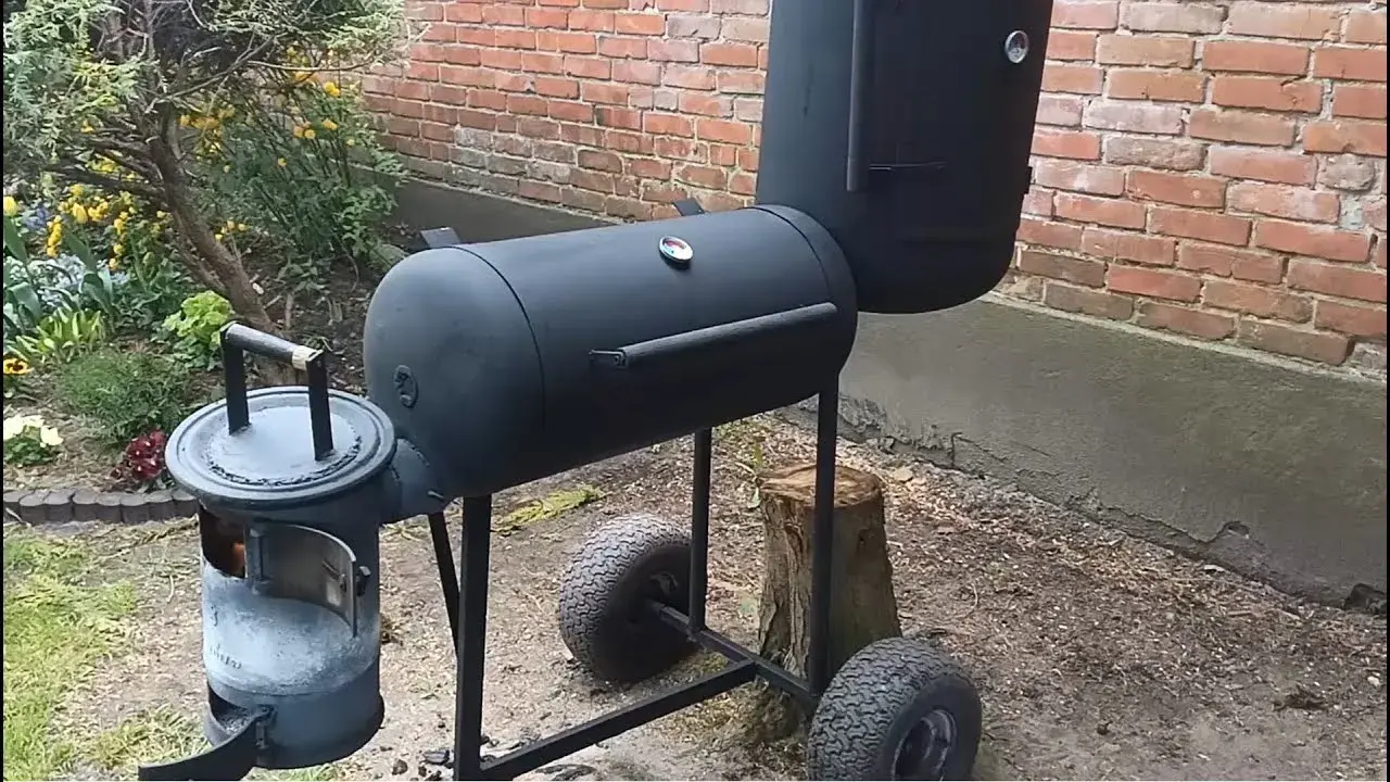 Grill z wędzarnią DIY: Jak zbudować krok po kroku?